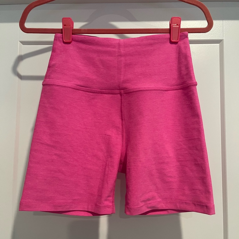 Pink Spacedye Beyond Yoga Shorts M
